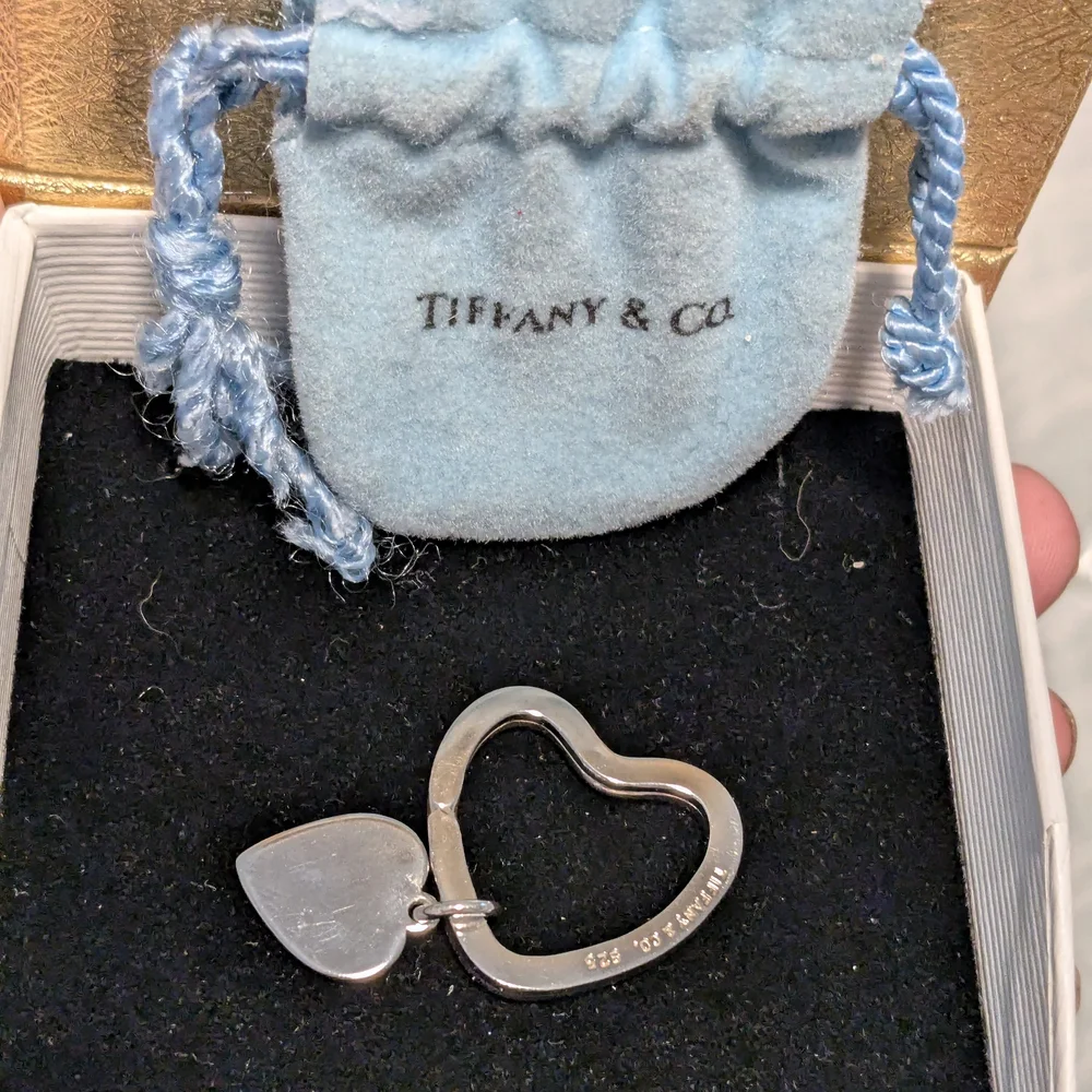 Tiffany & Co. Silver Heart Keychain - Picture 6 of 7
